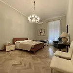 Il Balcone Sul Teatro Специя