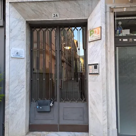 Il Balcone Sul Teatro Апартаменты Специя