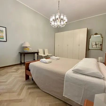 Il Balcone Sul Teatro La Spezia